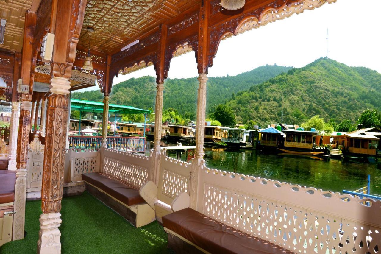 Heritage Shreen Houseboat Srinagar  Exterior photo