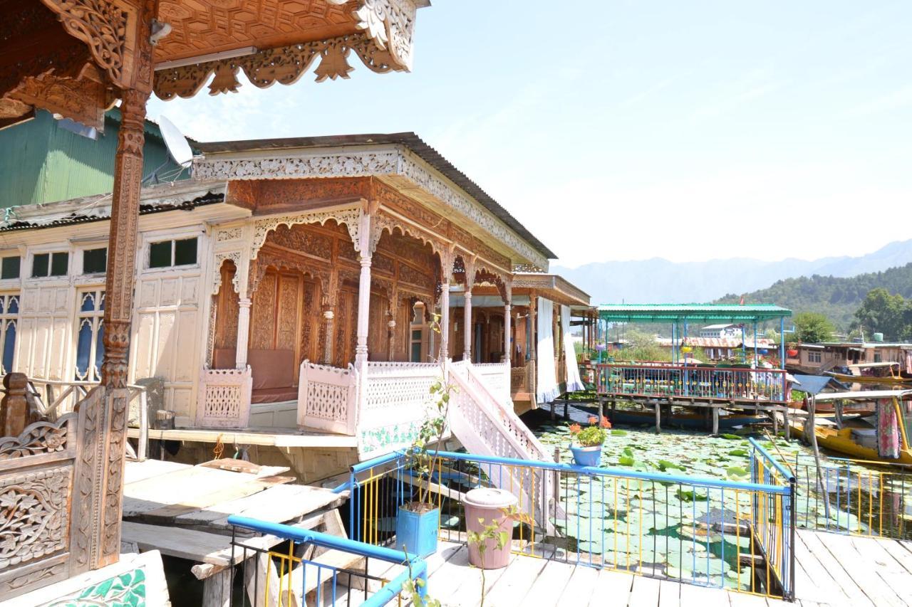 Heritage Shreen Houseboat Srinagar  Exterior photo